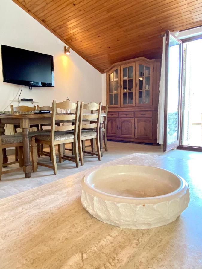 Guesthouse Gradina Lovište Eksteriør billede